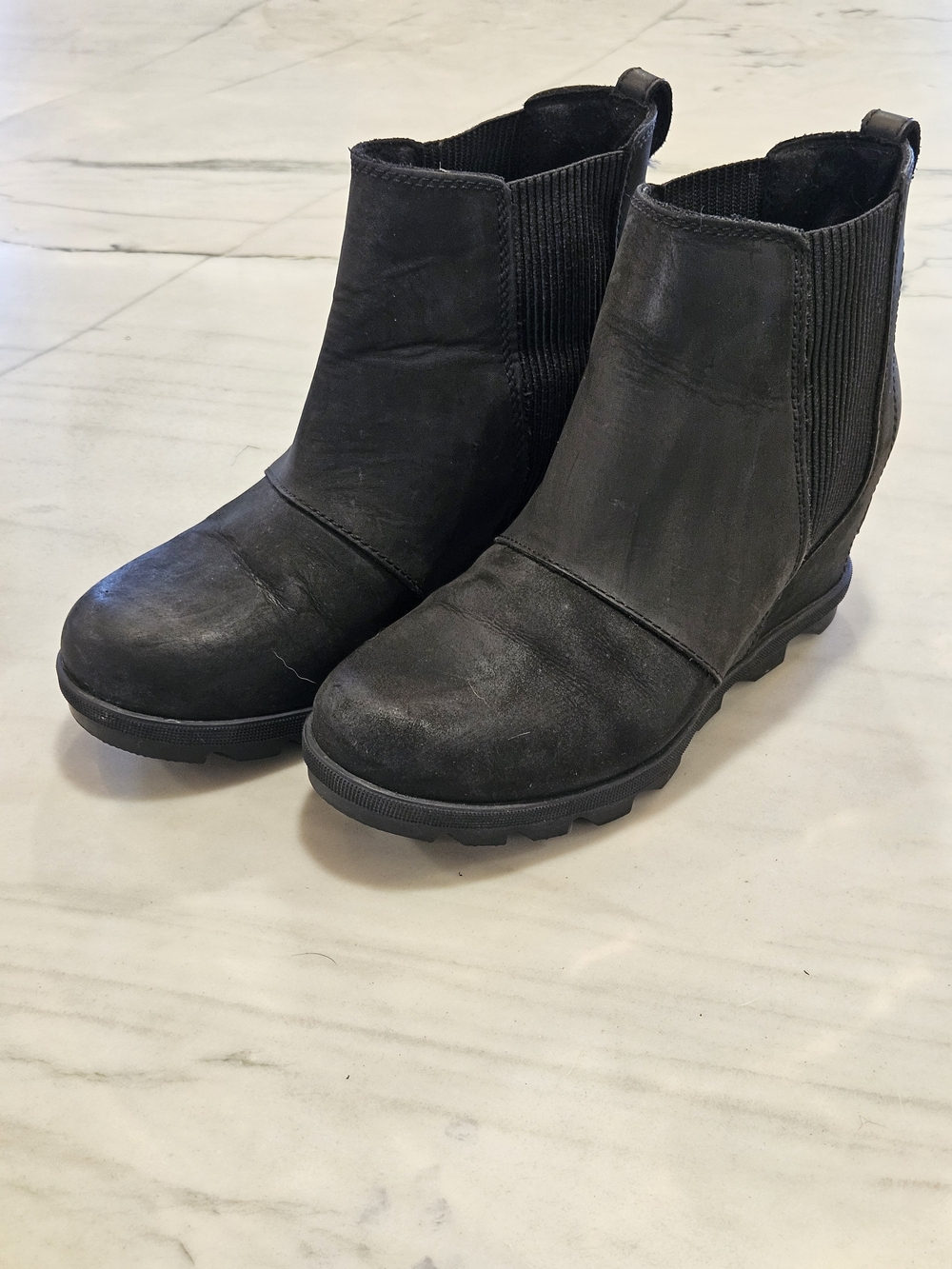 SOREL Women's Joan of Arctic Wedge II Chelsea Boots in Black (Style NL3022-010).